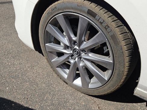 Used 2023 MAZDA MAZDA3 s image 4