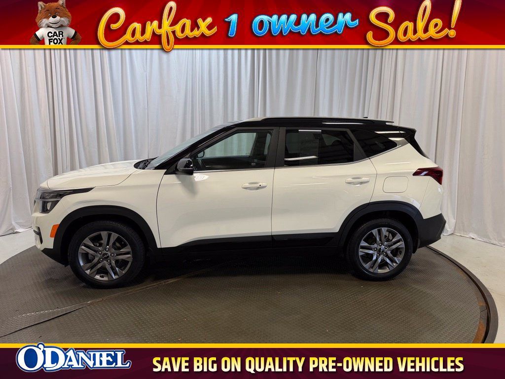 Used 2023 Kia Seltos S w/ Navigation Package FWD image 2