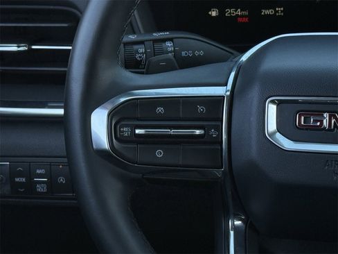 Used 2025 GMC Terrain Elevation image 13