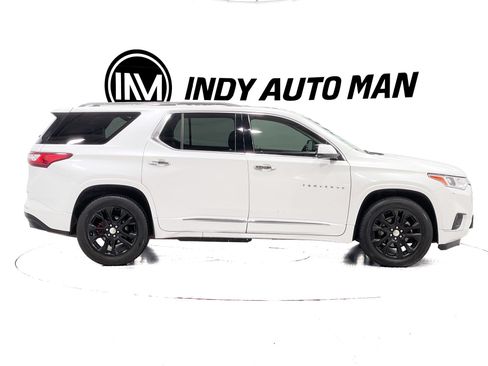 Used 2019 Chevrolet Traverse Premier w/ Driver Confidence II Package FWD image 3