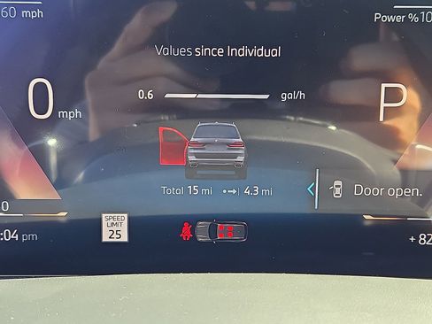 Used 2026 BMW X7 xDrive40i w/ Premium Package image 9