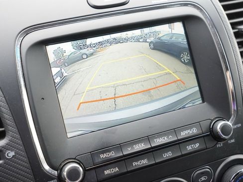 Used 2017 Kia Forte S image 12