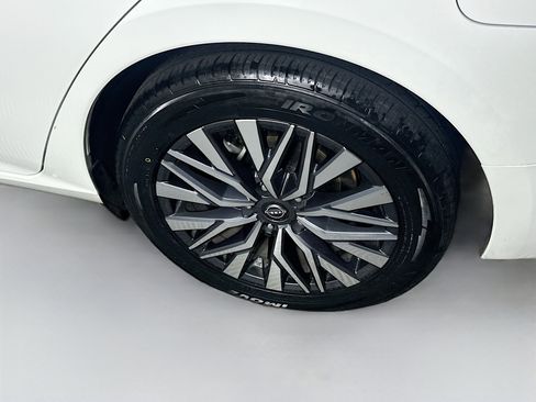 Used 2025 Nissan Altima 2.5 SV FWD image 11