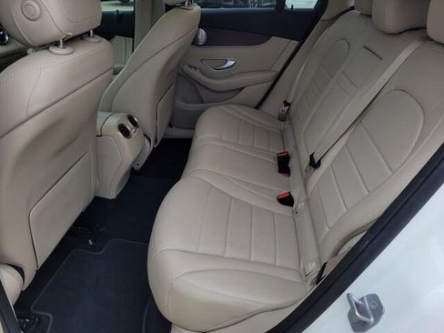 Used 2020 Mercedes-Benz GLC 300 GLC 300 image 28