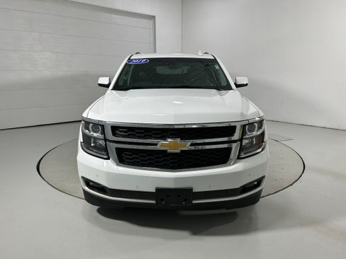 Used 2019 Chevrolet Suburban LT AWD/4WD image 16