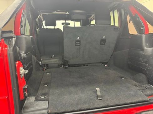 Used 2021 Jeep Wrangler Unlimited Sport w/ Technology Group image 32