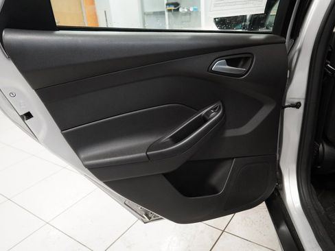 Used 2017 Ford Focus SE w/ SE Winter Package image 23