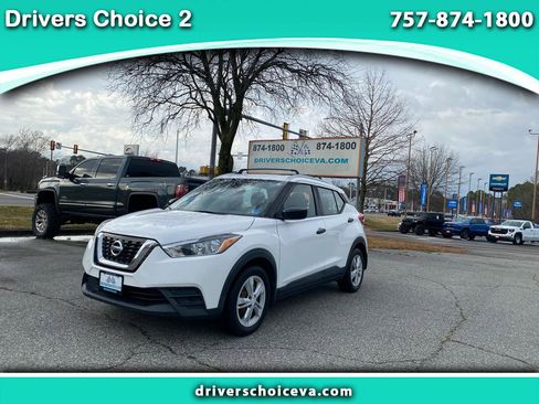 Used 2019 Nissan Kicks S w/ Exterior Package image 1