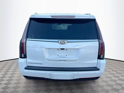 Used 2020 Cadillac Escalade ESV Luxury image 7