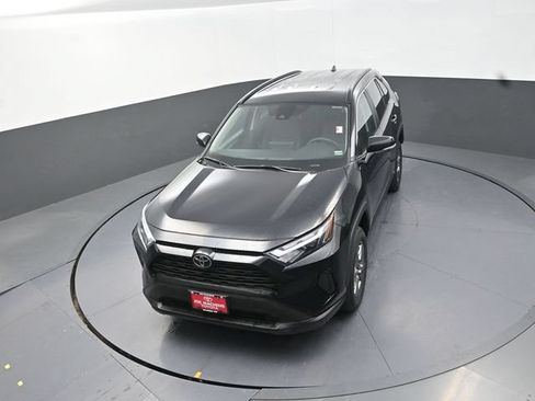 Used 2024 Toyota RAV4 XLE FWD image 24