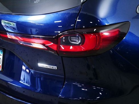 Used 2024 MAZDA CX-90 3.3 Turbo w/ Preferred Plus AWD/4WD image 17