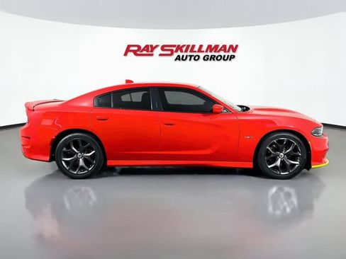 Used 2019 Dodge Charger R/T RWD image 8