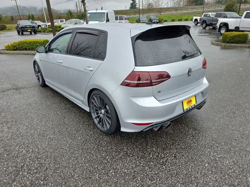 Used 2016 Volkswagen Golf R 4-Door image 4