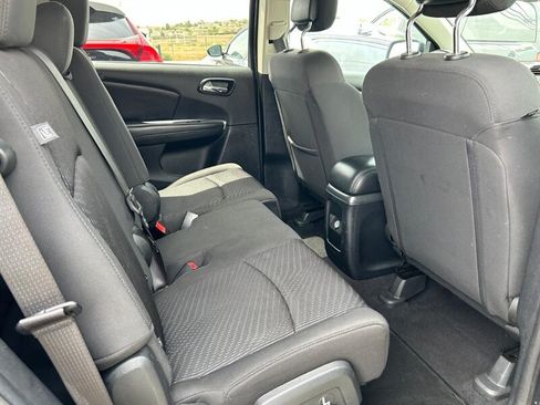 Used 2018 Dodge Journey SXT w/ Connectivity Group FWD image 7