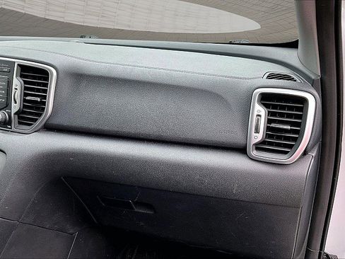 Used 2018 Kia Sportage LX image 15