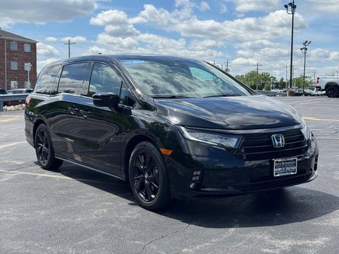 Certified 2024 Honda Odyssey Sport image 2