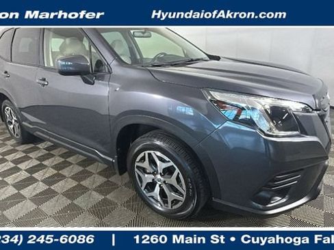 Used 2023 Subaru Forester Premium AWD/4WD image 1