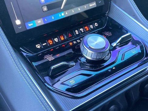 Used 2024 Jeep Grand Wagoneer Series II w/ Quick Order Packagew 28T image 12