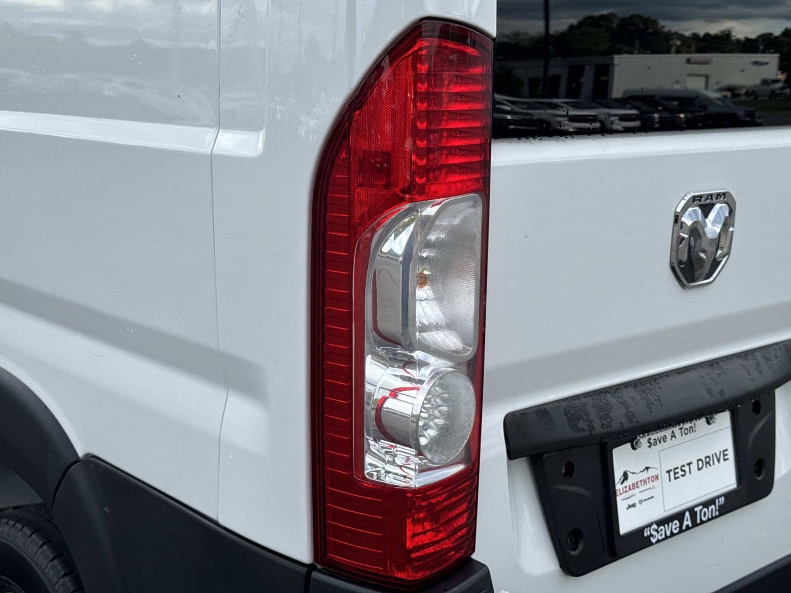 Used 2023 RAM ProMaster 2500 FWD image 10