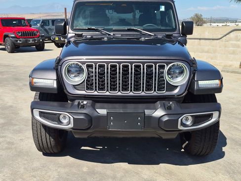 Certified 2025 Jeep Wrangler Unlimited Sahara w/ Safety Group AWD/4WD image 3