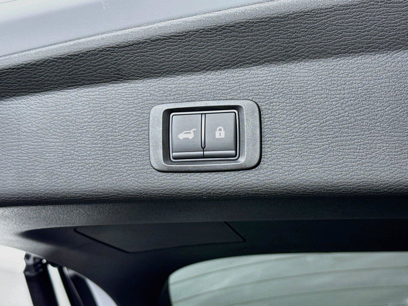 New 2026 Mitsubishi Outlander SE FWD image 25