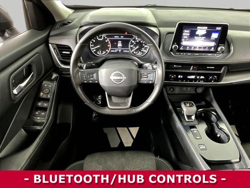 Certified 2025 Nissan Rogue SV FWD image 8