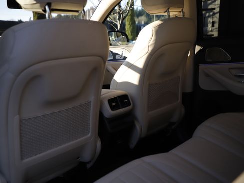 Used 2023 Mercedes-Benz GLE 53 AMG 4MATIC image 14