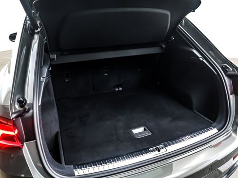 Used 2020 Audi Q3 2.0T Premium w/ Convenience Package image 23