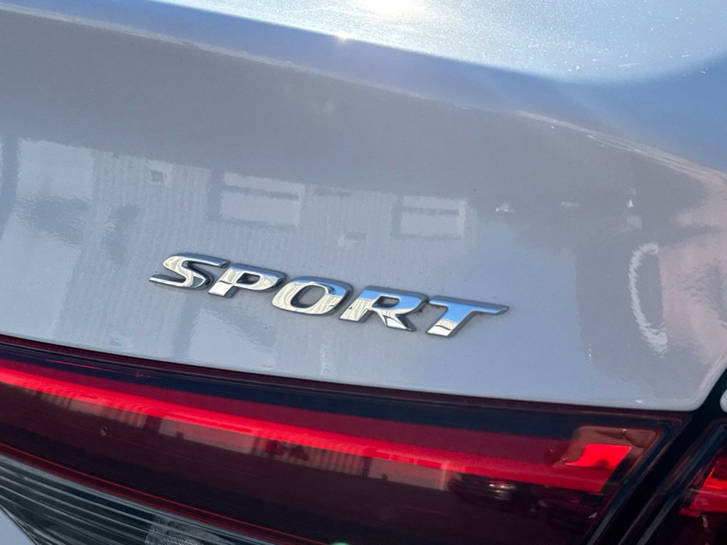 Used 2022 Honda Civic Sport image 7
