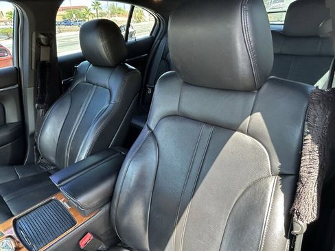Used 2014 Lincoln MKS w/ Equipment Group 101A FWD image 21