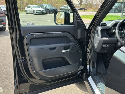 New 2026 Land Rover Defender 110 S AWD/4WD image 8