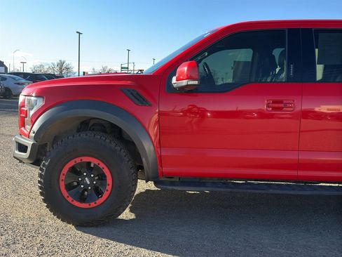 Used 2018 Ford F150 Raptor w/ Equipment Group 802A Luxury image 30
