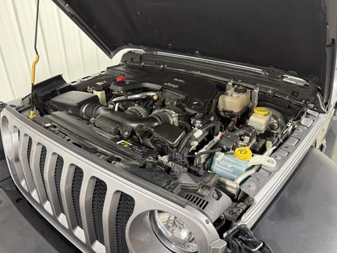 Used 2019 Jeep Wrangler Unlimited Sport image 19