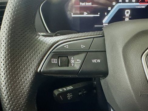 Used 2025 Audi Q5 Prestige image 23