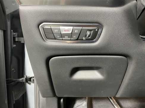 Certified 2023 BMW X7 xDrive40i w/ Premium Package image 18