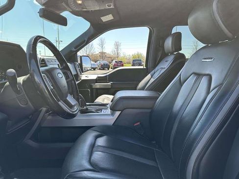 Used 2018 Ford F150 Platinum w/ Equipment Group 701A Luxury AWD/4WD image 10