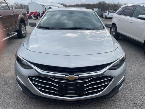 Used 2022 Chevrolet Malibu LS image 2