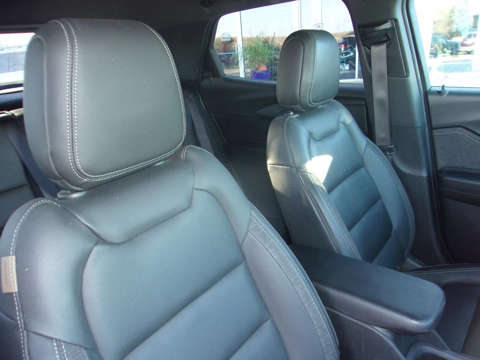 Used 2022 Chevrolet TrailBlazer ACTIV w/ Technology Package AWD/4WD image 19