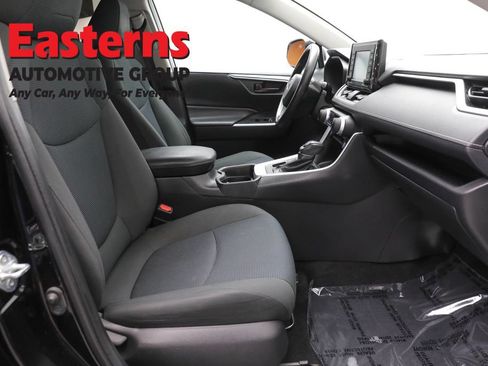 Used 2020 Toyota RAV4 LE w/ All Weather Liner Package AWD/4WD image 23