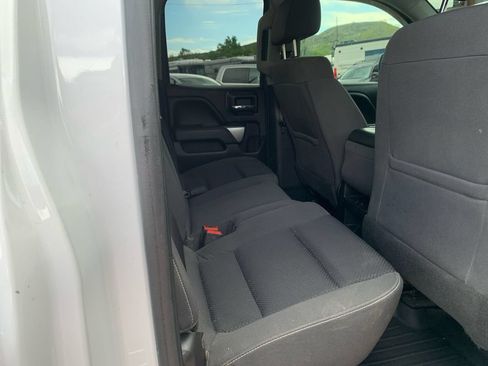 Used 2018 Chevrolet Silverado 1500 LT AWD/4WD image 16