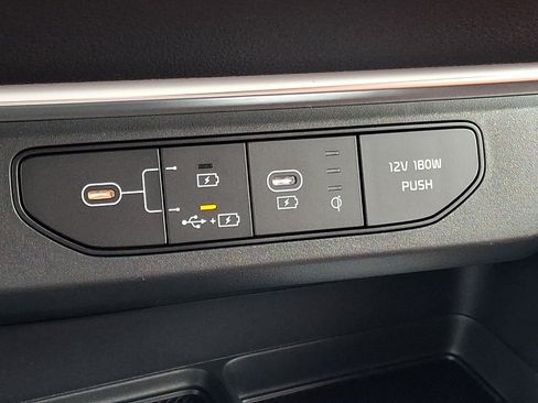 New 2026 Kia Carnival EX FWD image 15