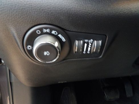Used 2024 Jeep Compass Latitude AWD/4WD image 26