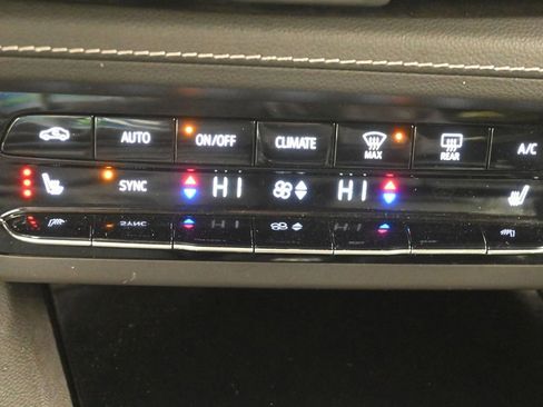 Used 2021 Buick Envision Preferred image 16