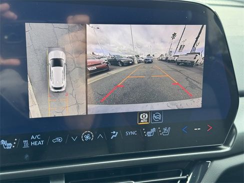 New 2026 Chevrolet Equinox EV RS image 13