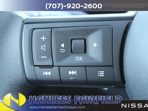 New 2025 Nissan Versa SV w/ Trunk Package FWD image 27