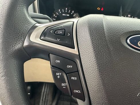 Used 2014 Ford Fusion SE image 25