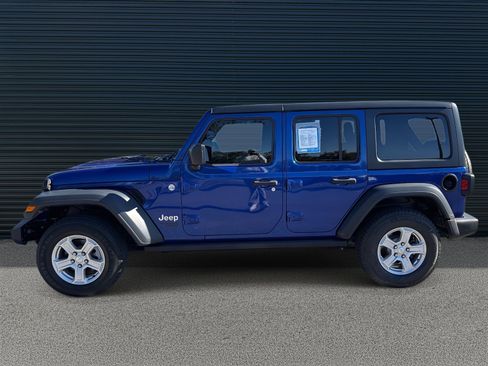 Used 2018 Jeep Wrangler Unlimited Sport S image 2