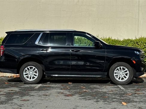Used 2024 Chevrolet Tahoe LT image 3