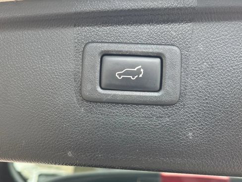 Used 2017 Subaru Outback 2.5i Limited AWD/4WD image 25
