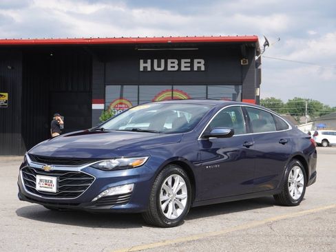 Used 2022 Chevrolet Malibu LT FWD image 1
